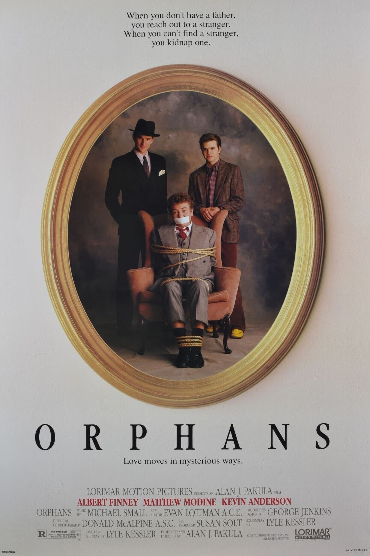 Постер Orphans